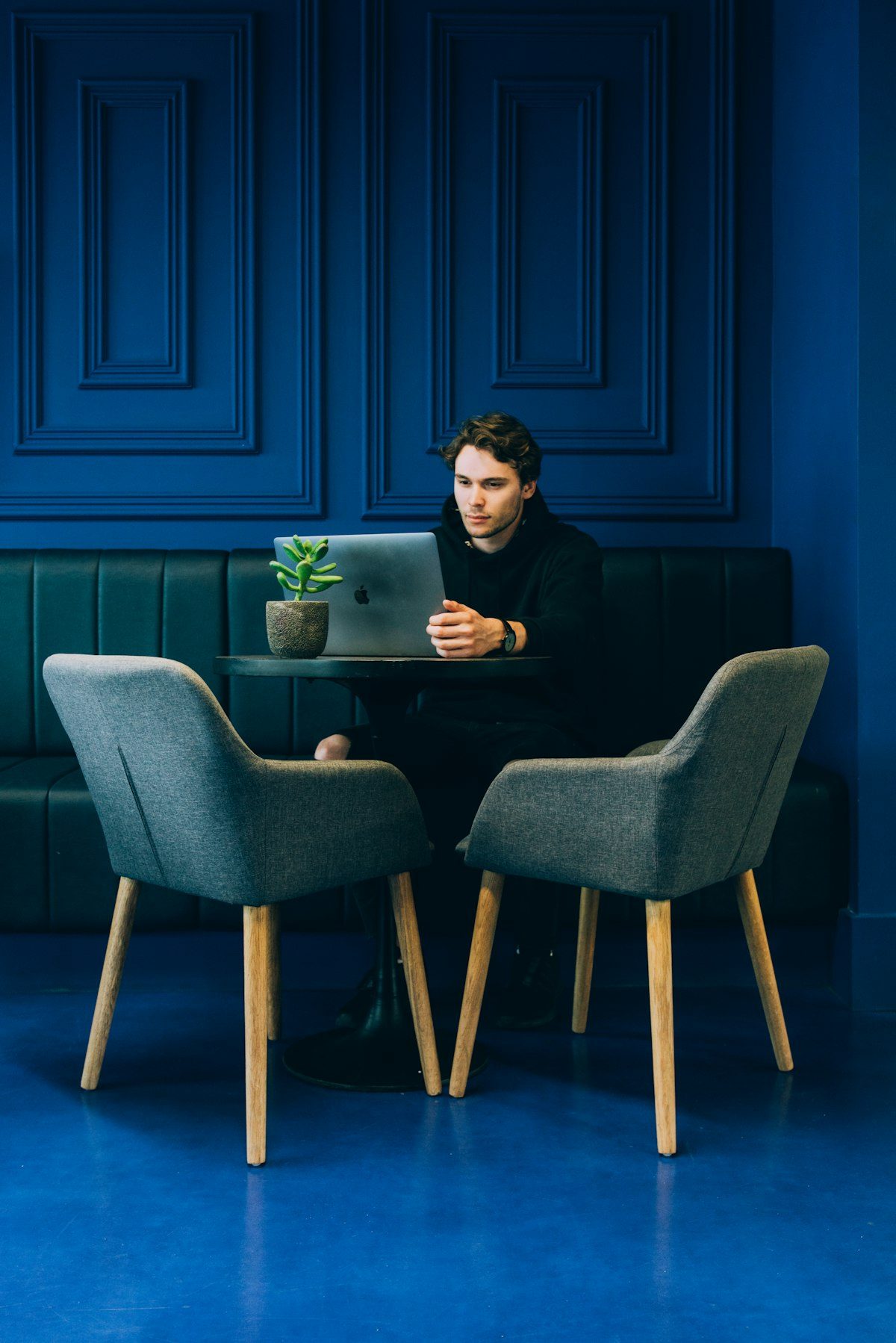 Is 2 Hours a Day Enough to Start Freelancing?